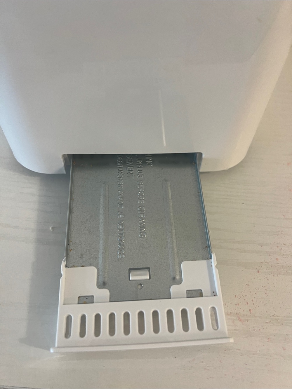 Cuisinart White 2-Slot Toaster with Dial and Lever - Picture 3 of 6